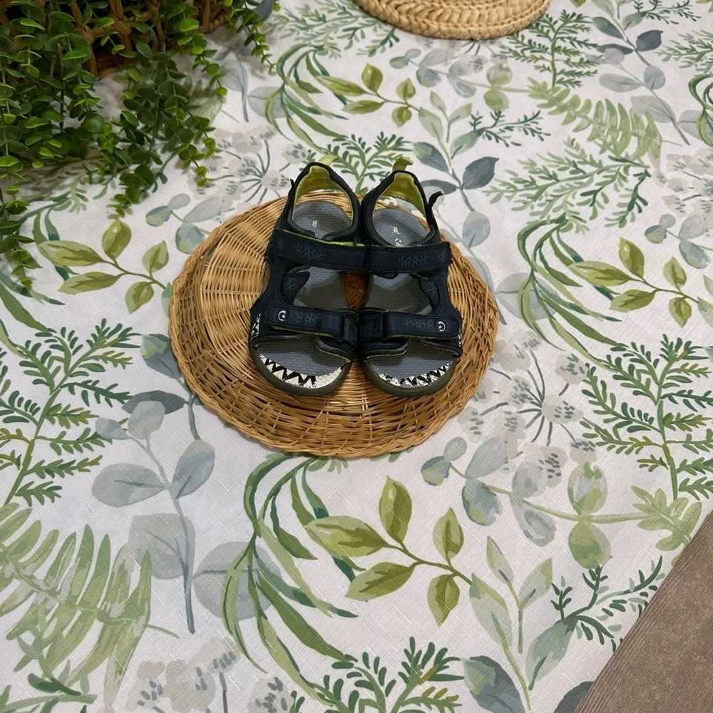 Carter's Toddler Boy Strap Open Toe Shark Theme Sandals Size 8
